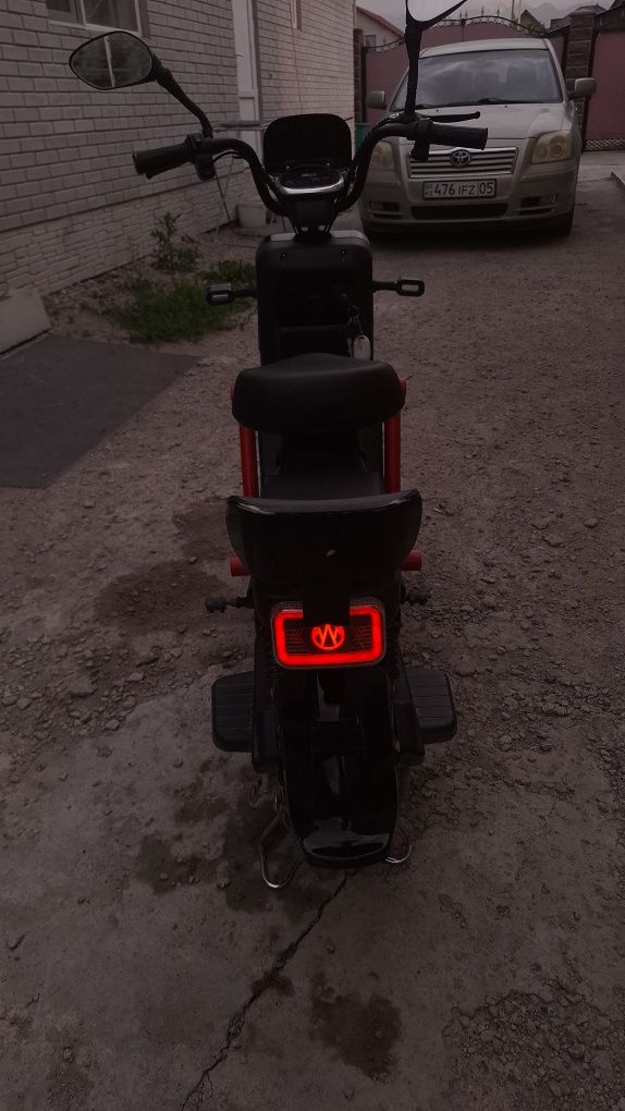 Скутер Танк 800 вват,торг уместен