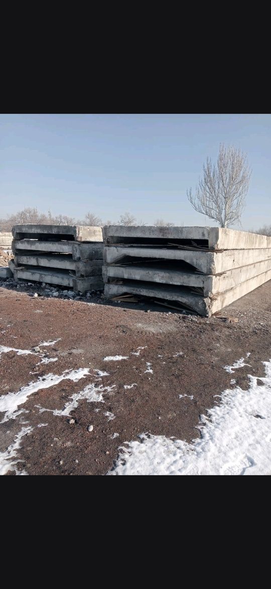 Плиты перекрытия и ребристые  Фундаментные блоки-2,40×0,60×0,40,ферма