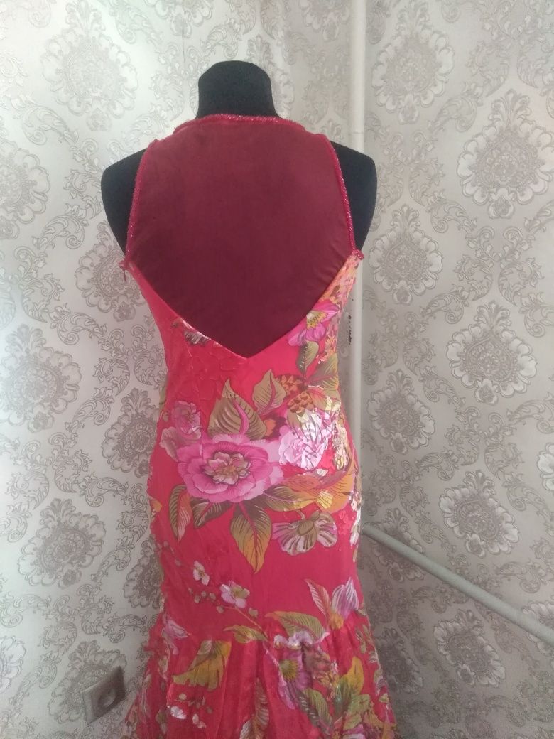 Нарядное  платье Jadore