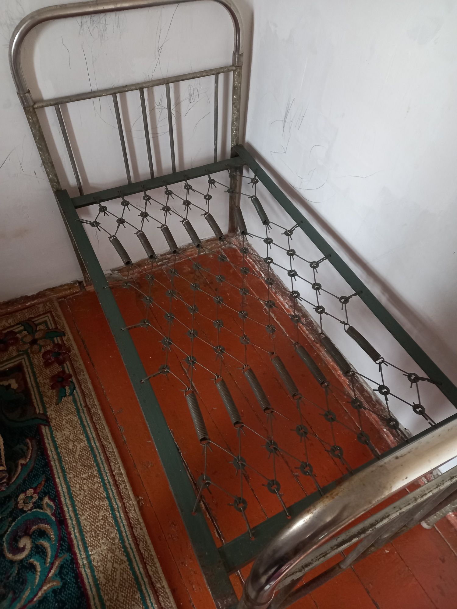 Продам Кровать! Матрасы!