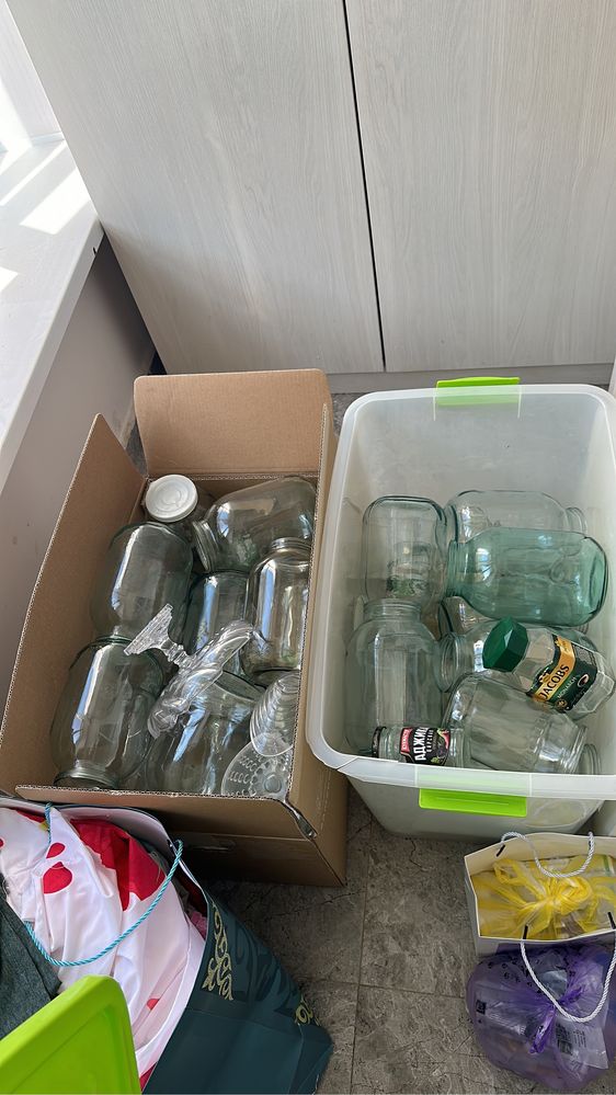 Продам банки под соленья и варенья