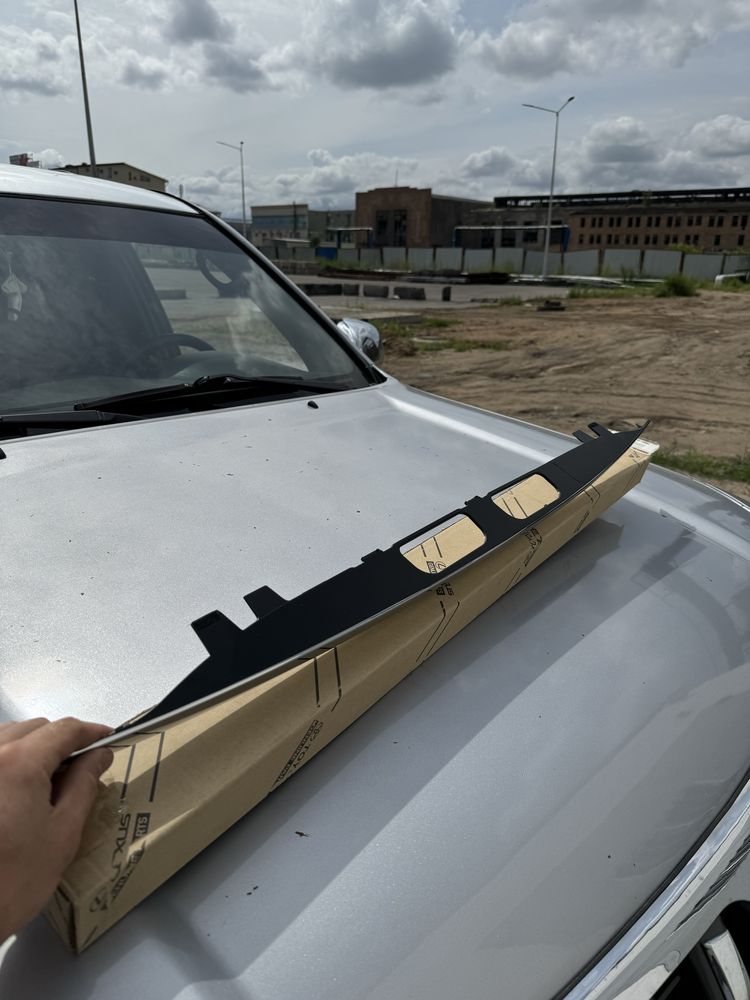 Хром накладка Прадо 120 спбля на крышку багажника спойлер gx470