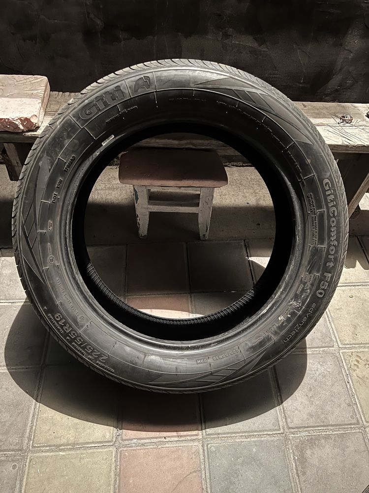 Летние шины 225/55/19 Giti 2 шт