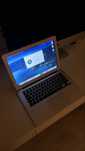Продам MacBook Air 13 (2017)