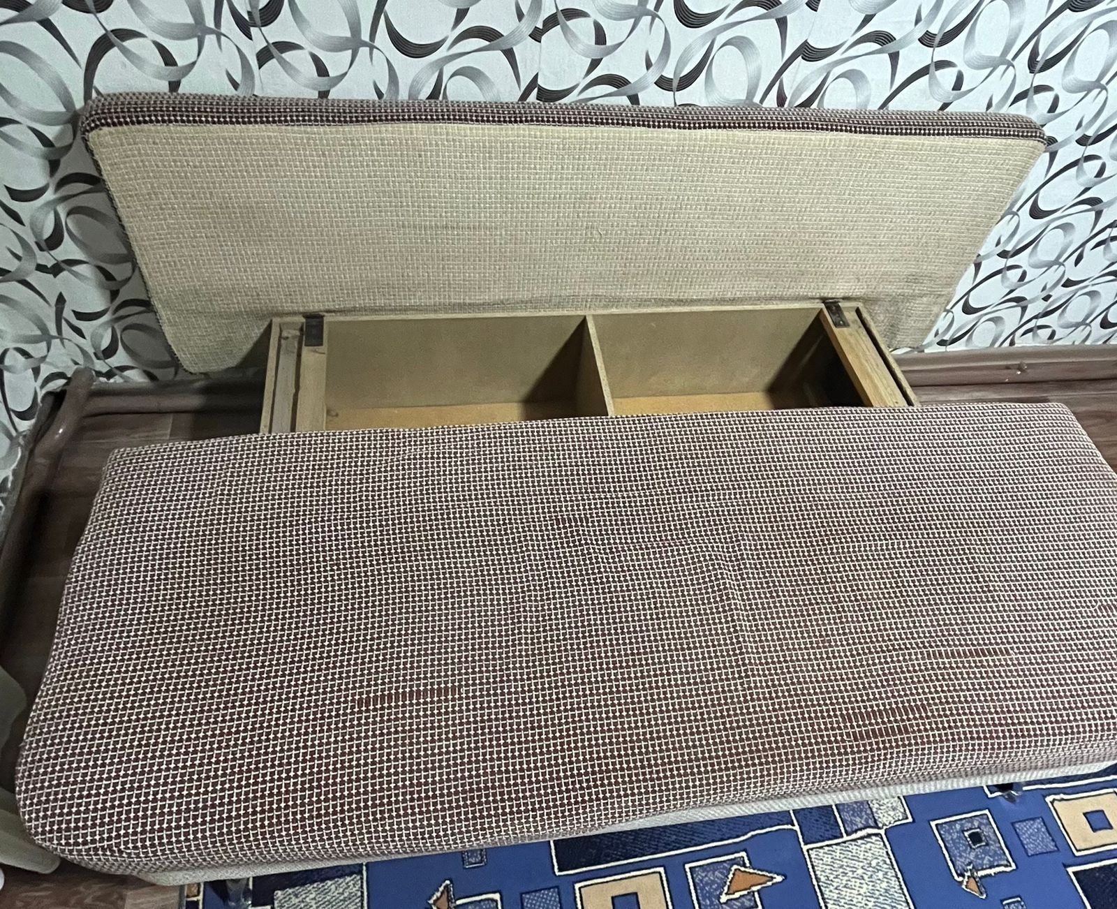 Продам диван, в хорошем качестве!