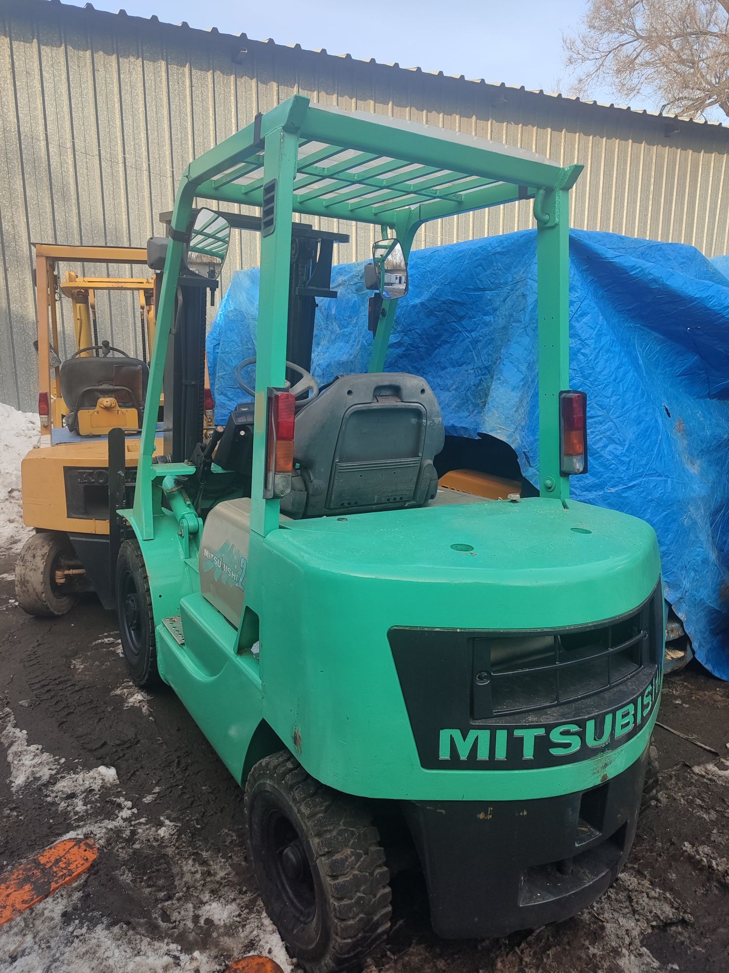 Вилочный погрузчик Mitsubishi 2,5 тонник свежепригнан из Японии