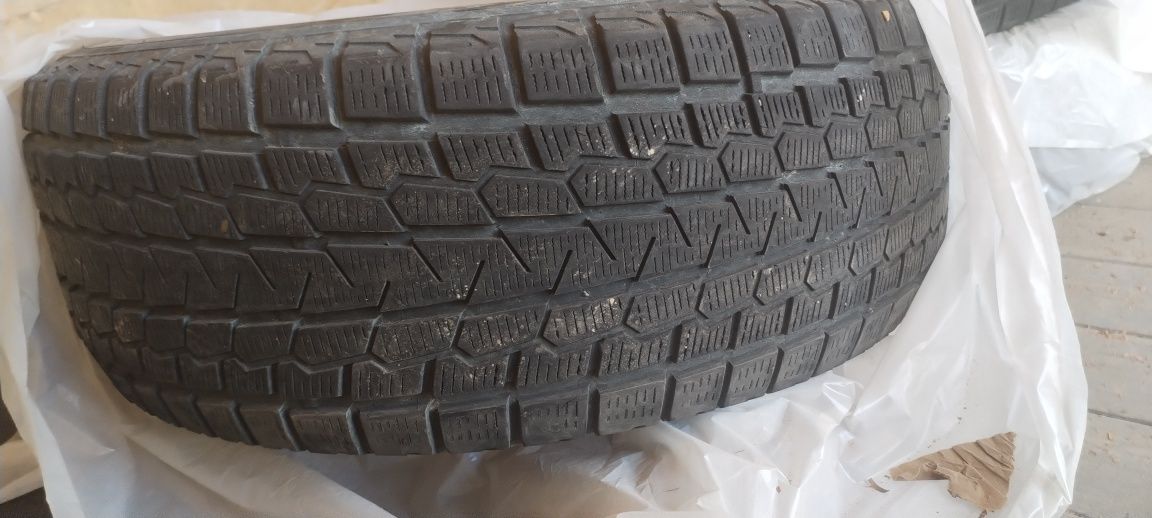 Продам шины всесезонка