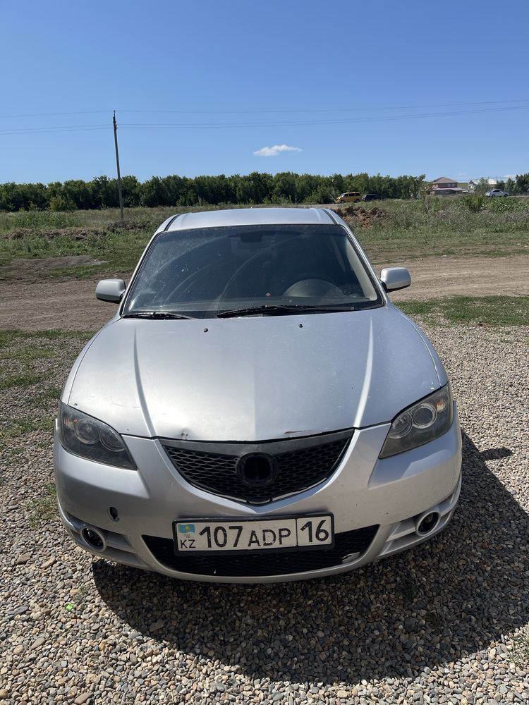 Продаю автомобиль Mazda 3