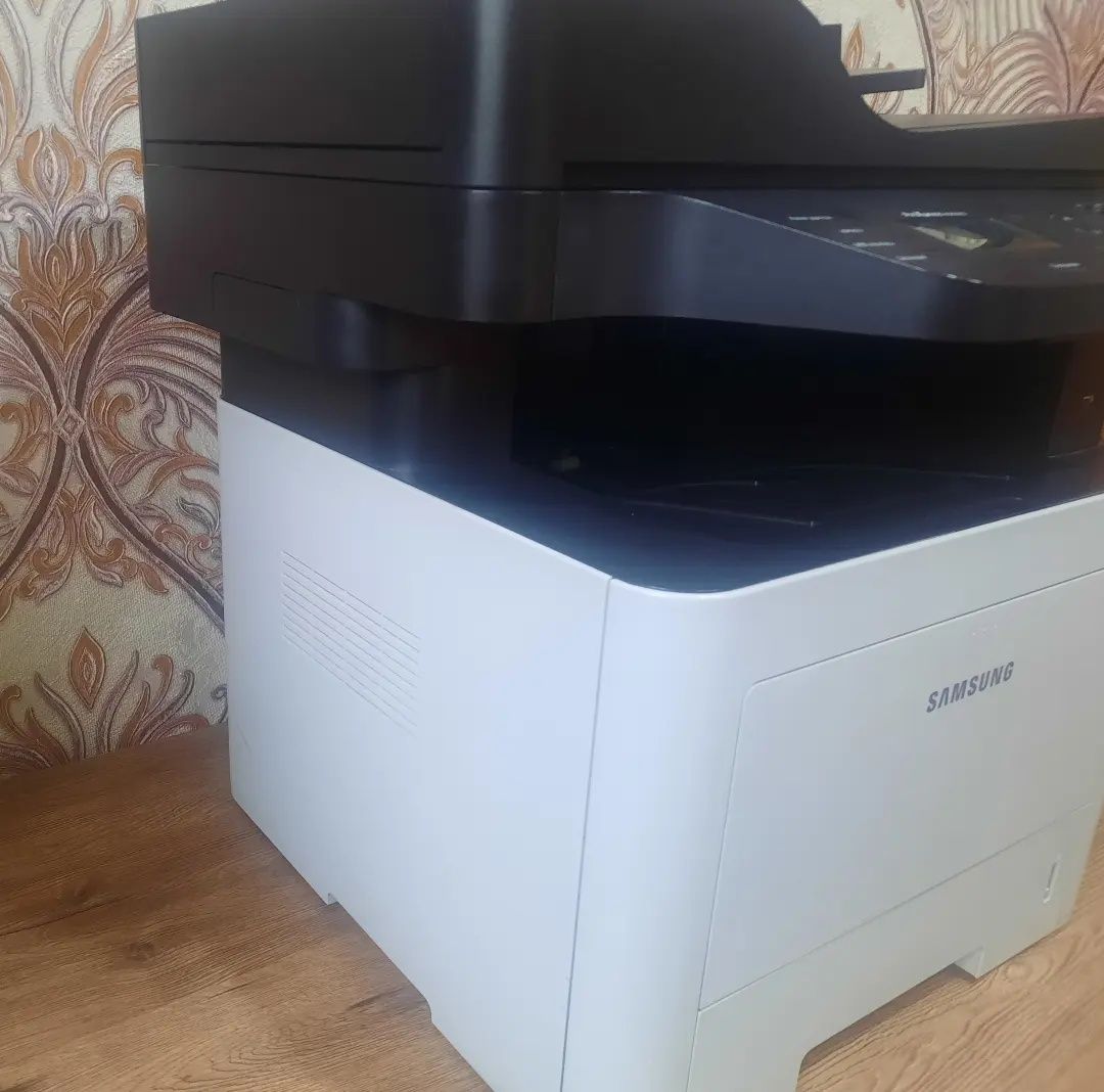 Продам МФУ SAMSUNG Pro Xpress M3870FD (4 в 1, подарок новый картридж)