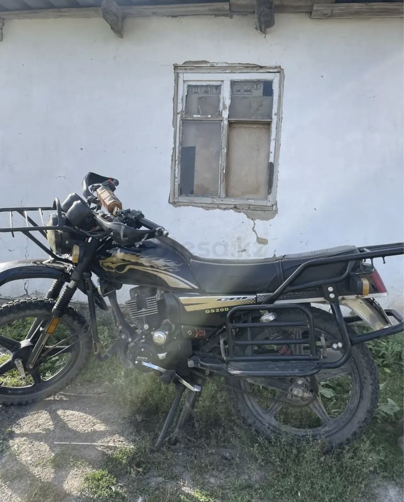 Мотоцикл  susuki grx 200