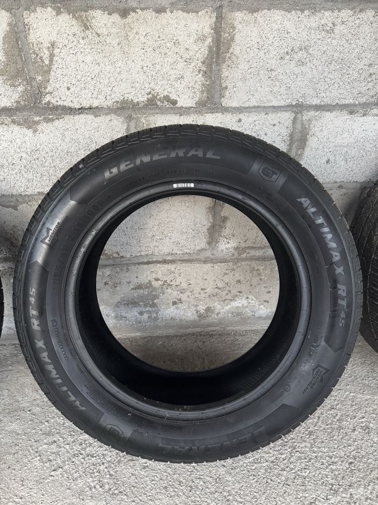 225/60/R18 летние шины состояние хорошое