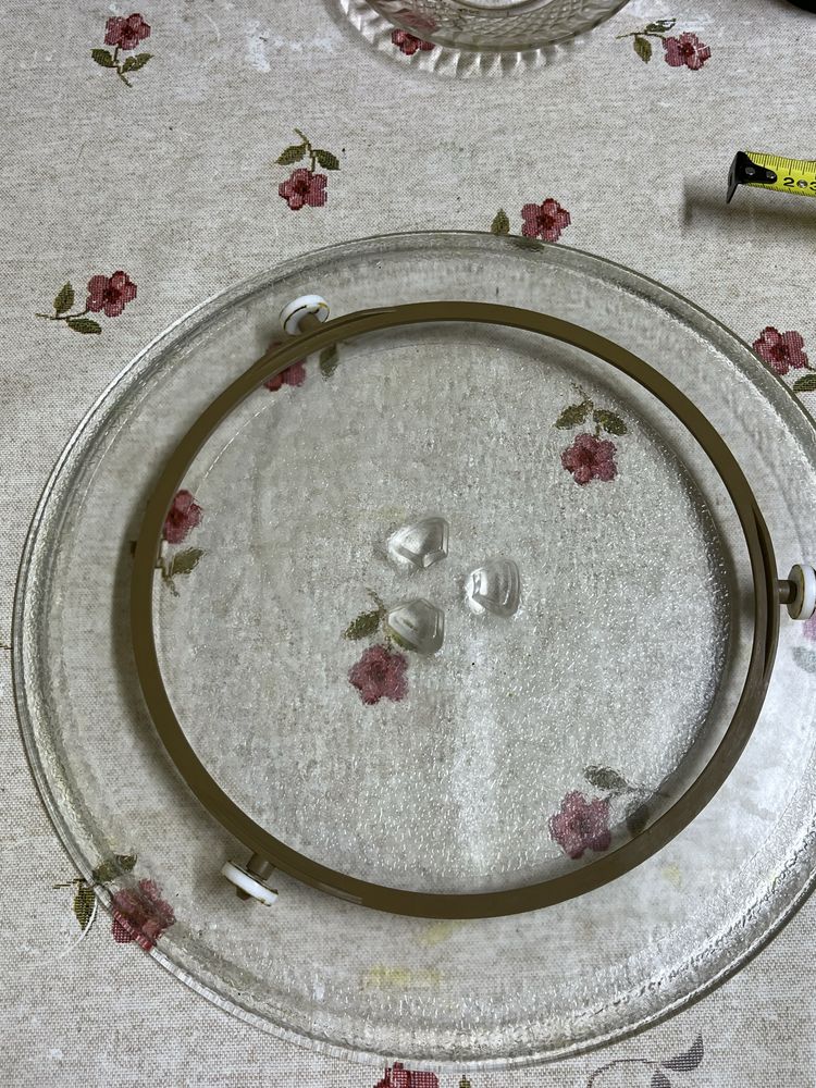 Продам тарелку для микроволновки ду 32