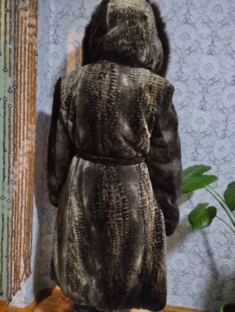 Шубка, не ношенная, хорошее качество