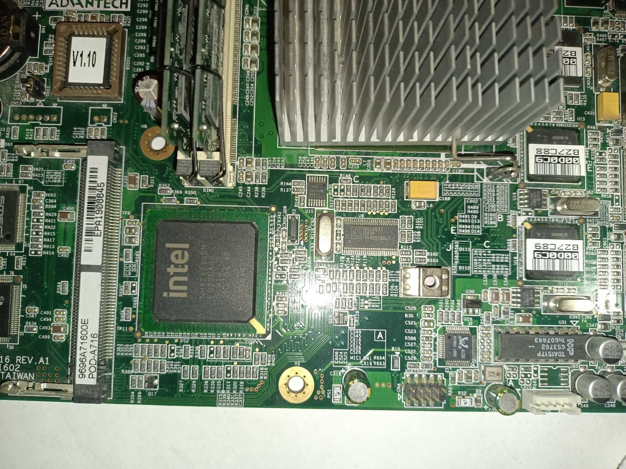 Промышленная материнская плата "Advantech POD-6716".