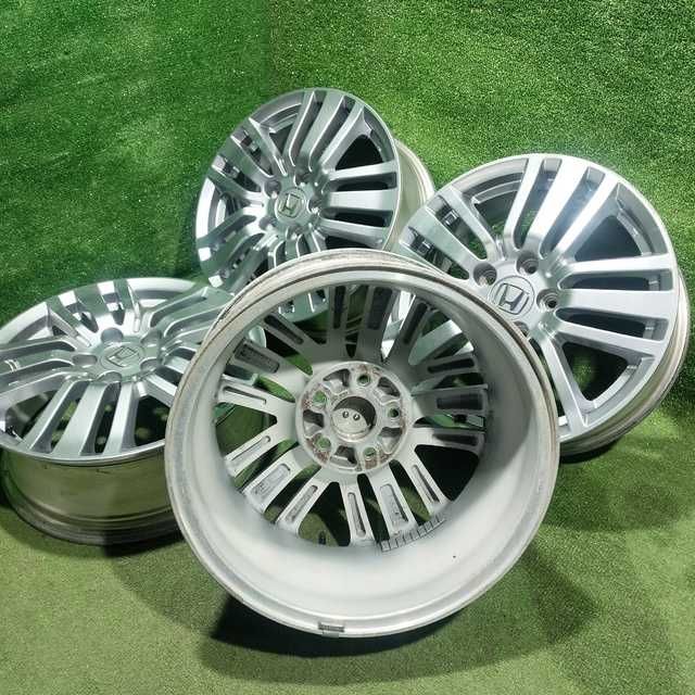 Продам Диски оригинал Honda Enkei R17 6,5 JJ 5/114,3 ЦО 64,1 ЕТ 55