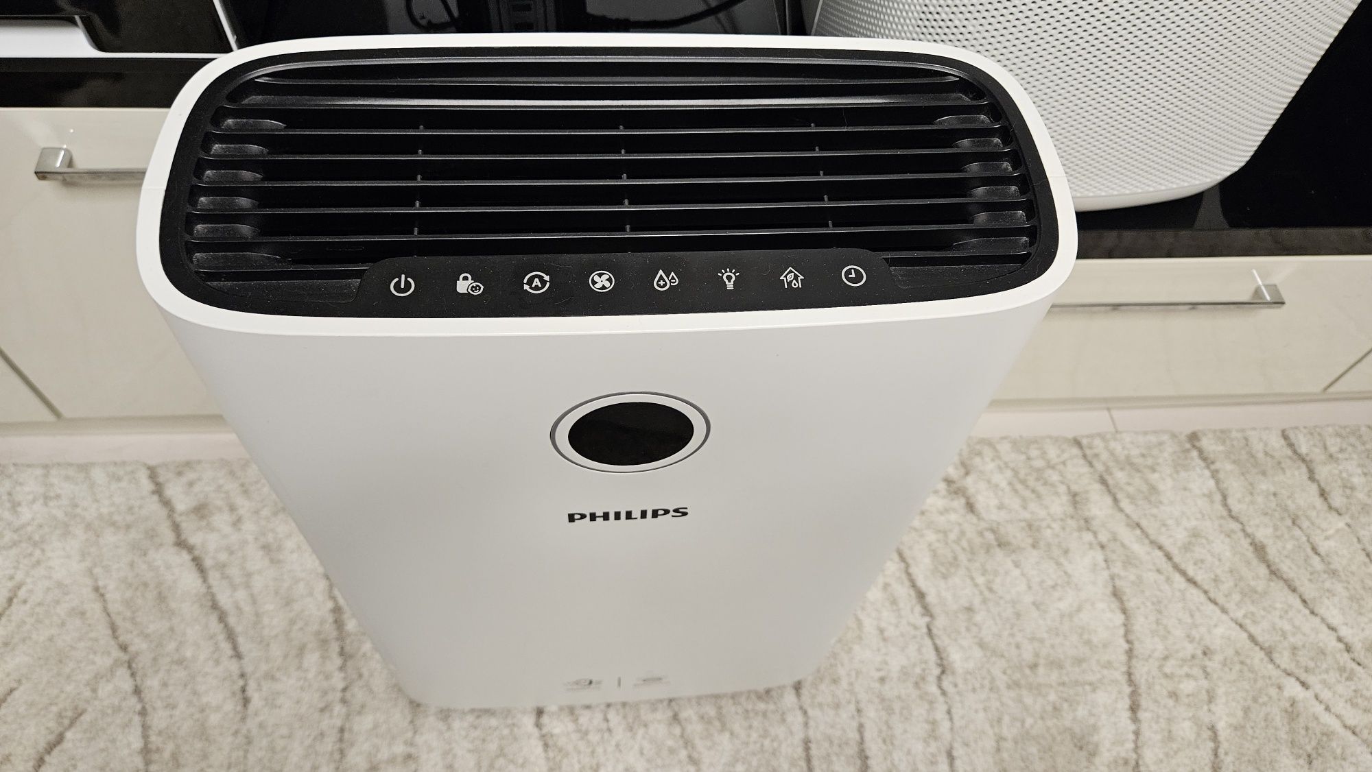 Очиститель и увлажнитель воздуха Philips