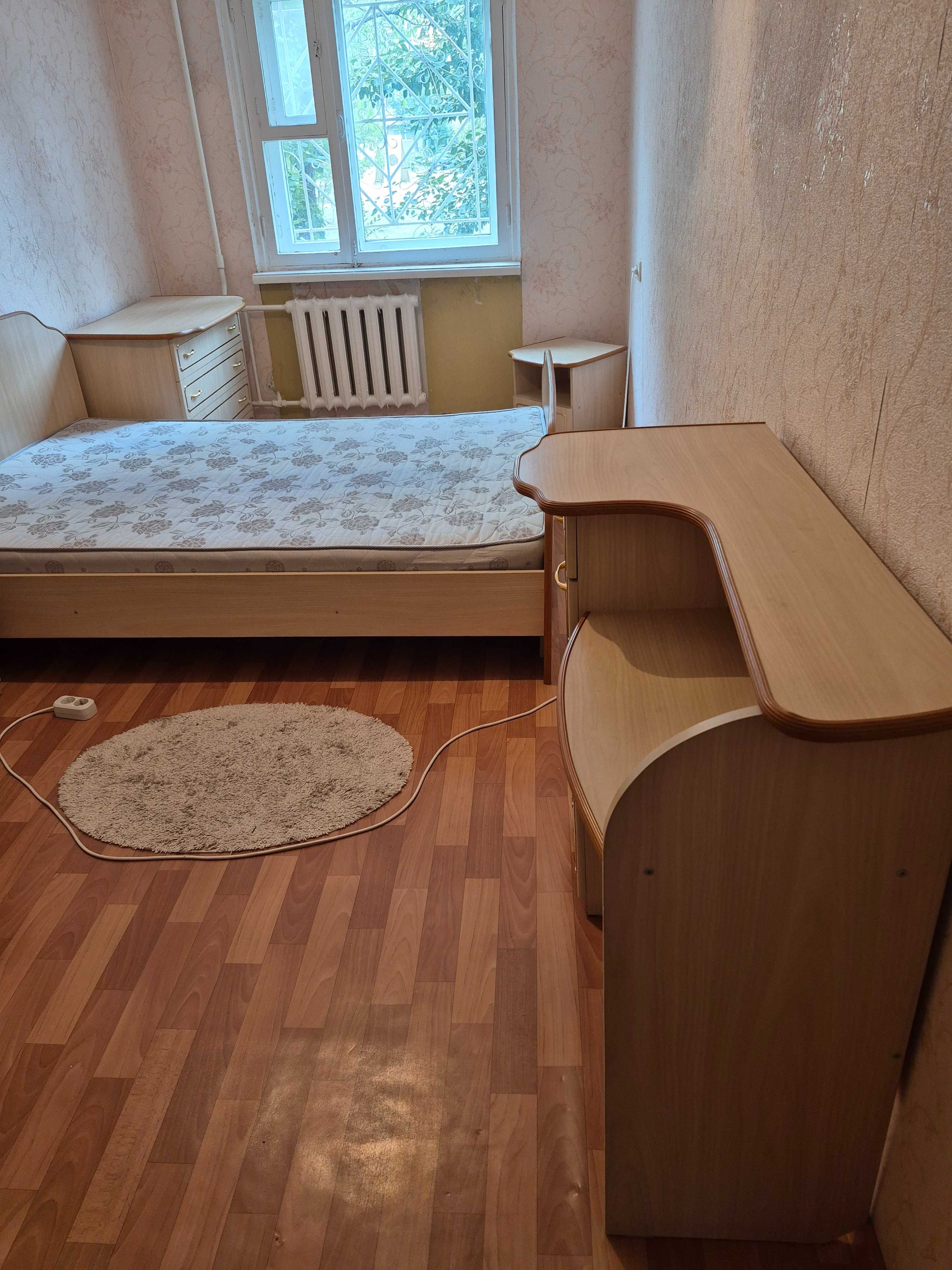 Спальный гарнитур