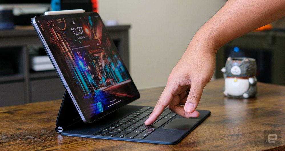 Клавиатура Apple Magic Keyboard 12.9
