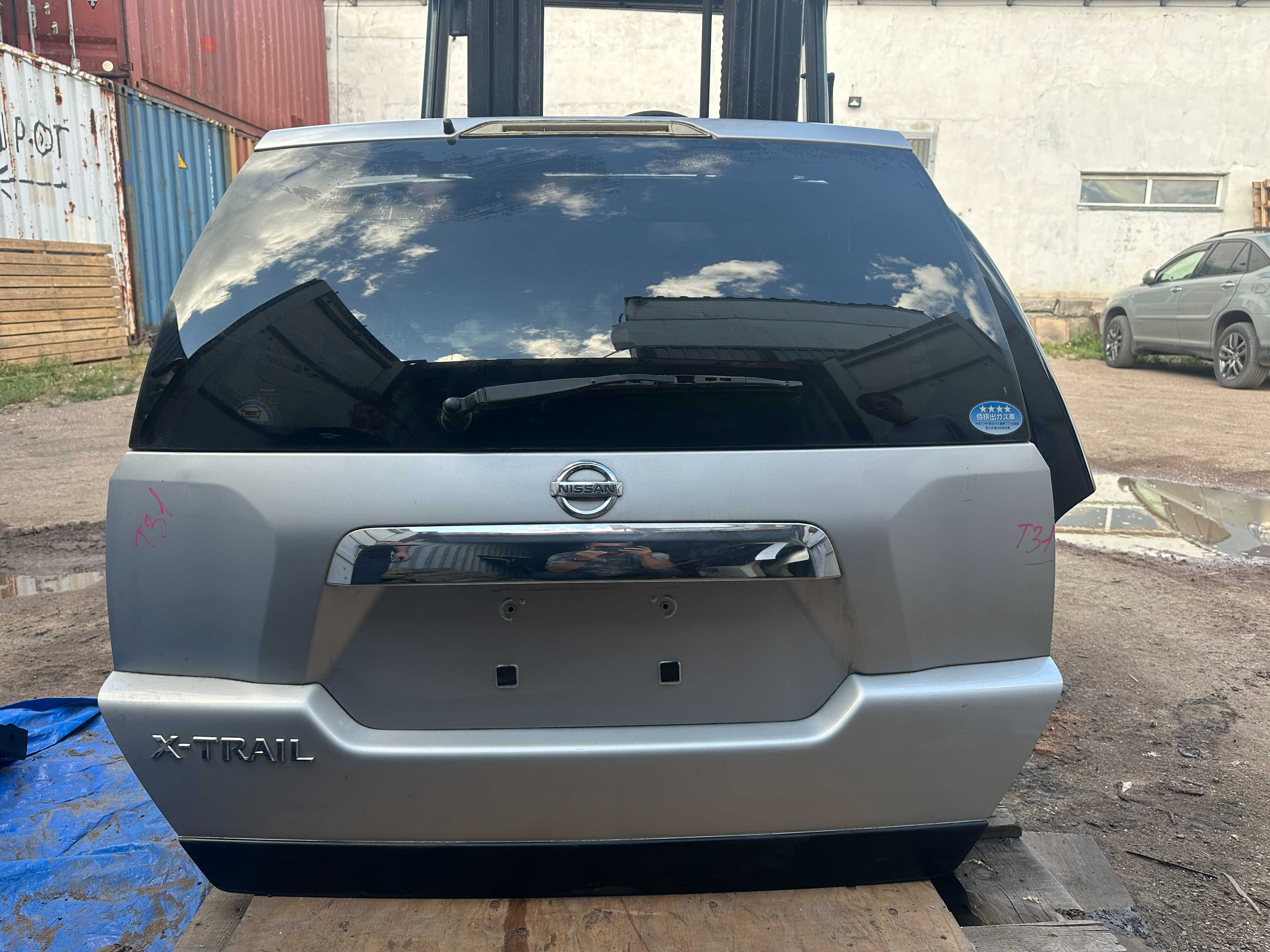 Крышка багажника Nissan X-Trail T31 из Японии