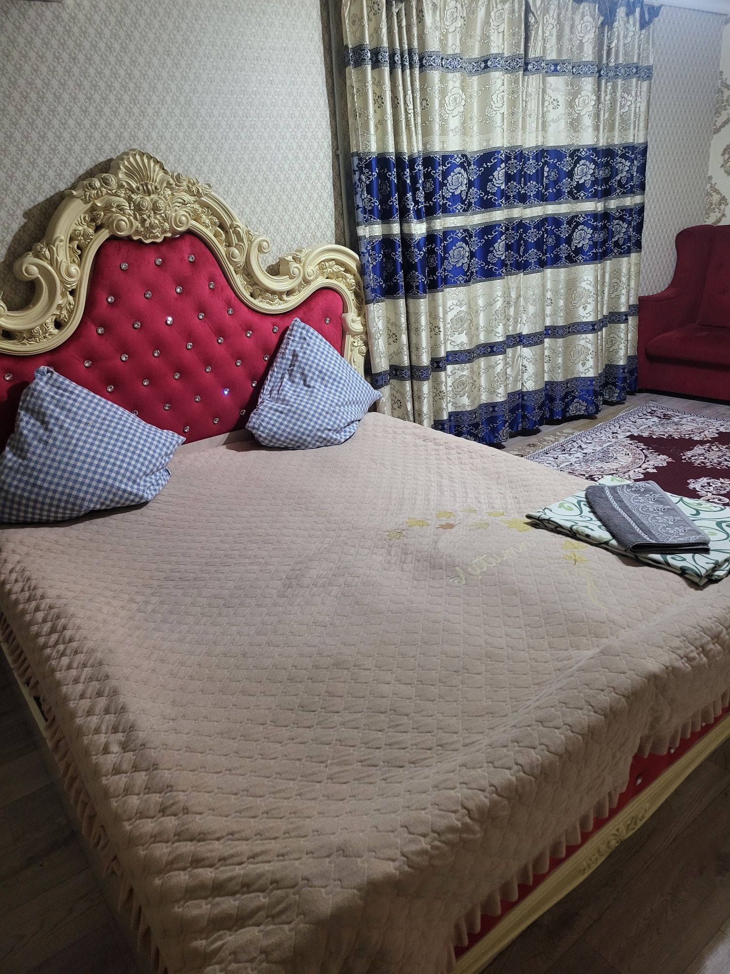 1 комнатная квартира посуточно,по часам