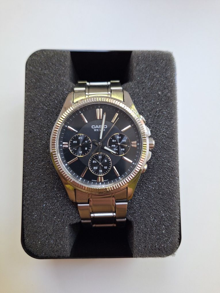 Продам часы CASIO оригинал