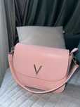 Распродажа сумочки Valentino