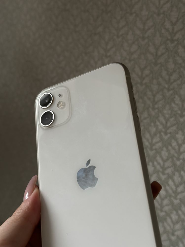 Продам iphone 11