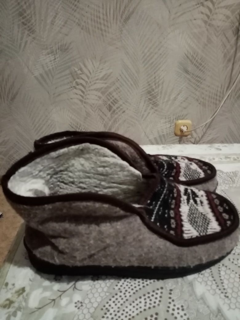 Продам тапочки тёплые