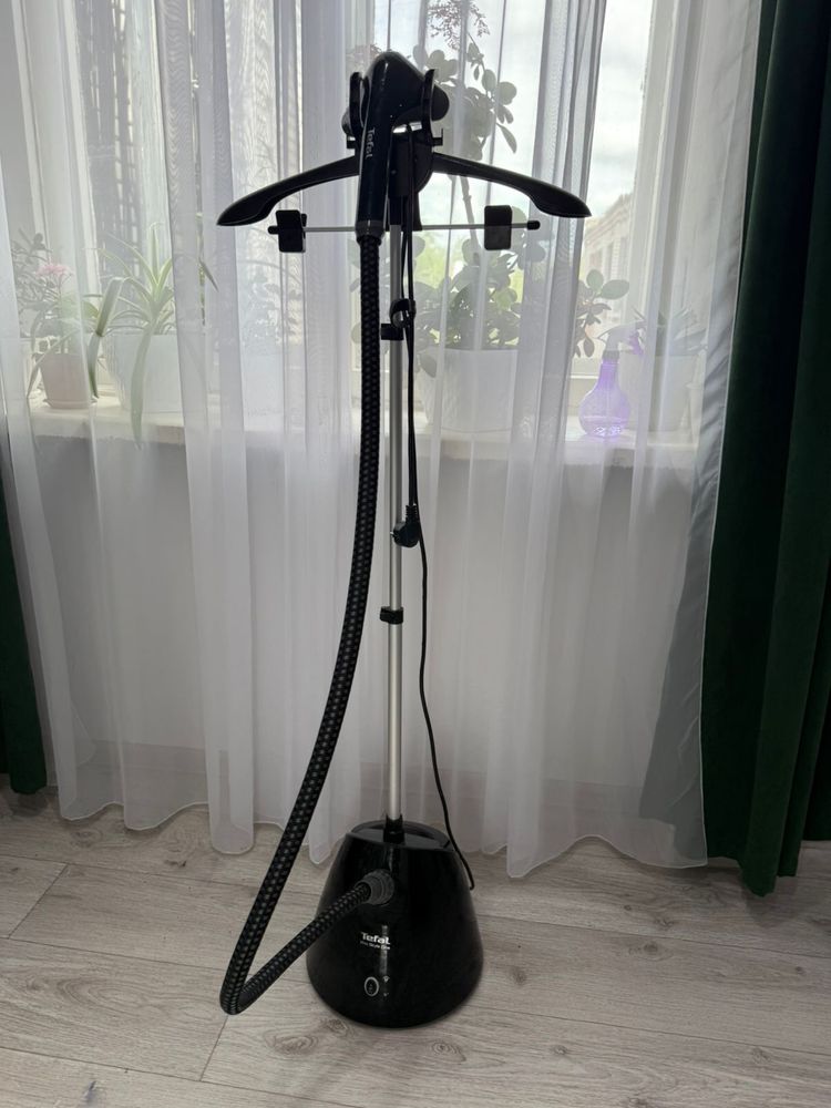 Продам отпариватель Tefal