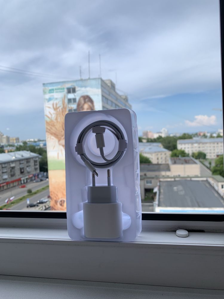 Зарядное устройсво iPhone