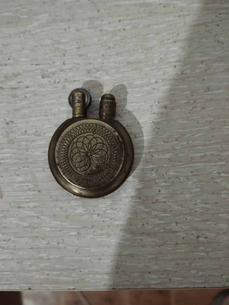 Зажигалка старинная