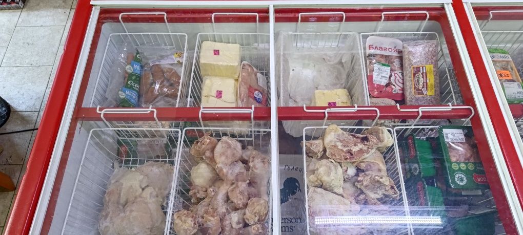 Продам морозильную камеру. 90 на 2.50.