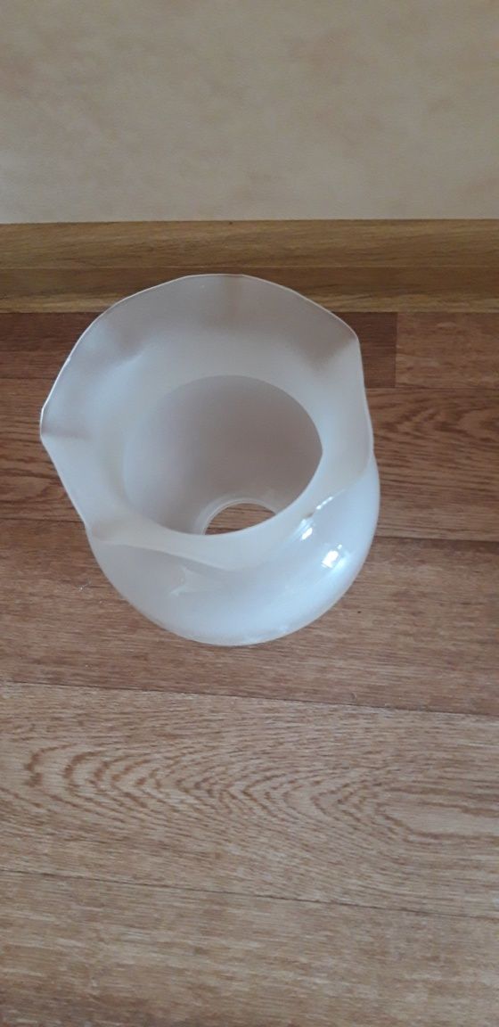 Плафоны  разные  , 2 шт. одинаковые