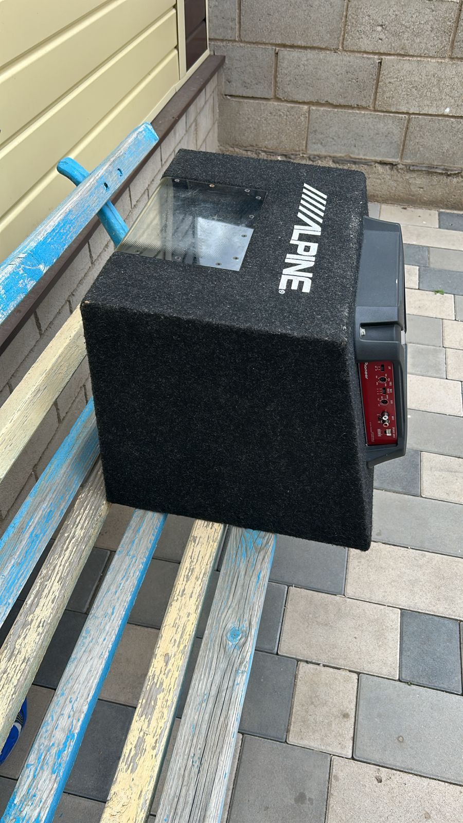 Продается Сабвуфер Alpine SBG-1244BP с усилителем Pioneer