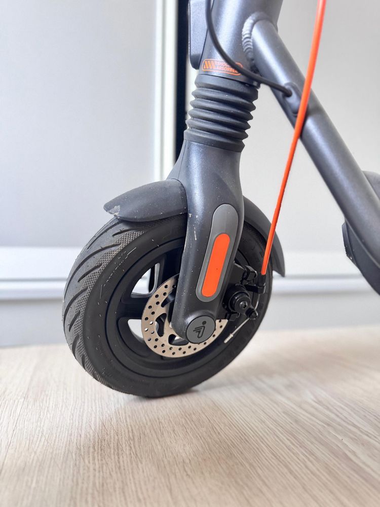 Электросамокат NineBot F2 Pro
