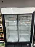 Продам двухстворчатый холодильник в хорошом состоянии