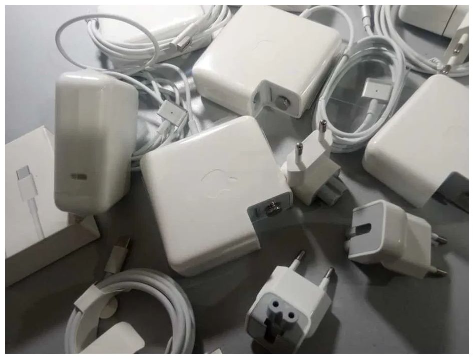 на MacBook под 60W - зарядка, блок питания на макбук