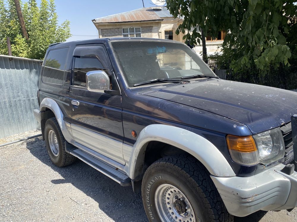 Mitsubishi pajero