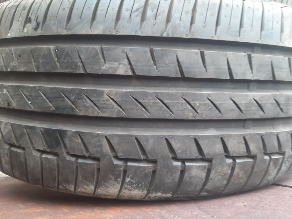 Продам шины 235/45/18 континенталь