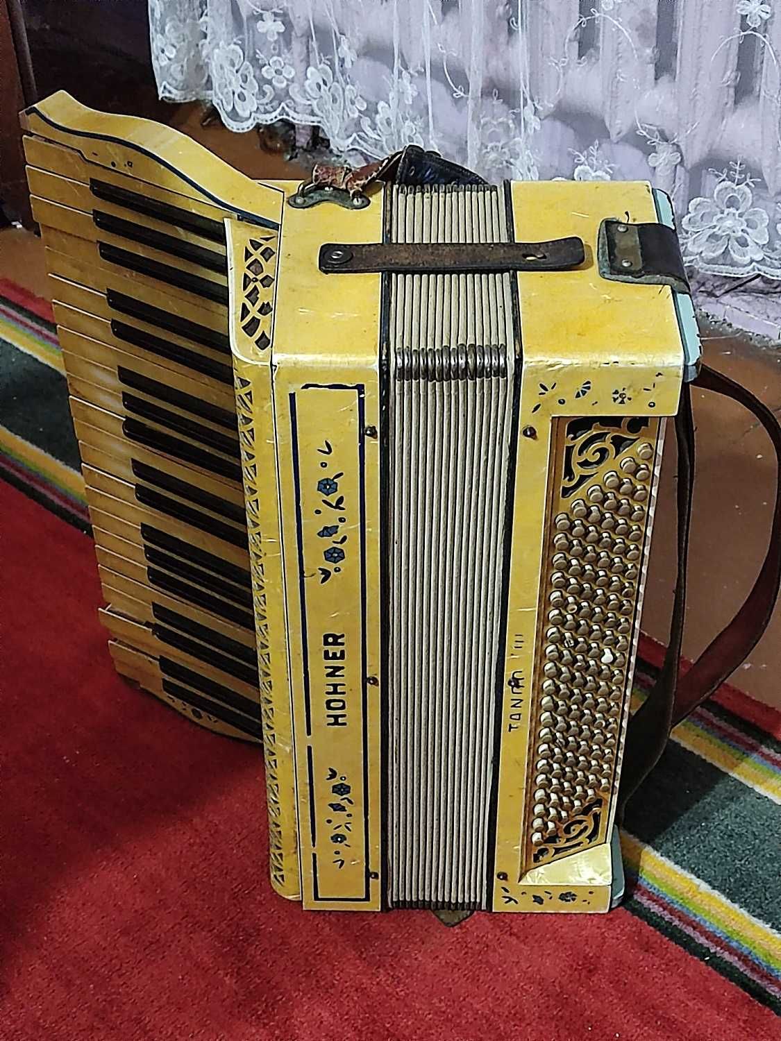 Аккордеoн НОНNЕR Tango 3