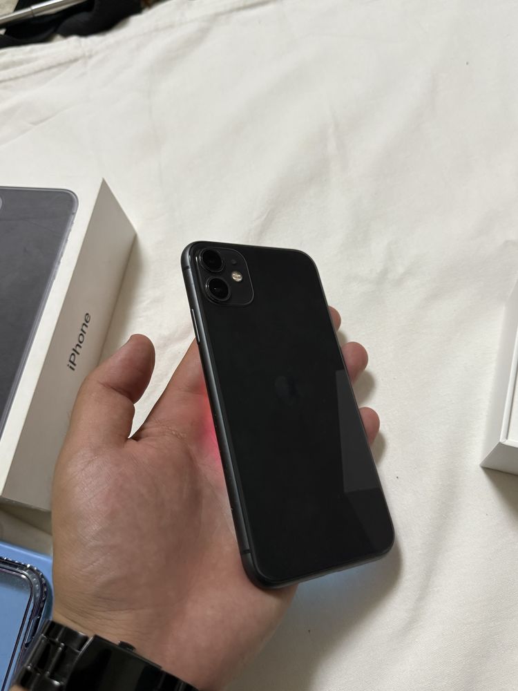 Продам iphone 11