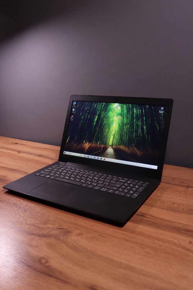 Ноутбук Lenovo в отличном состоянии