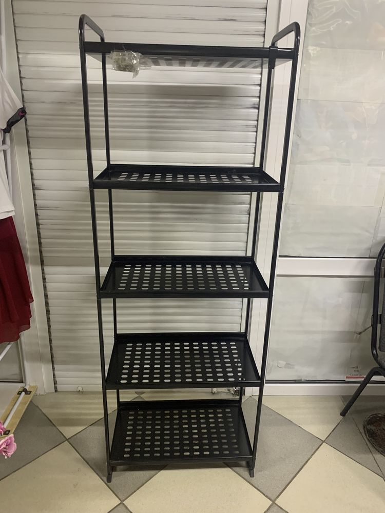 Продаются три этажерки фирмы Икеа,