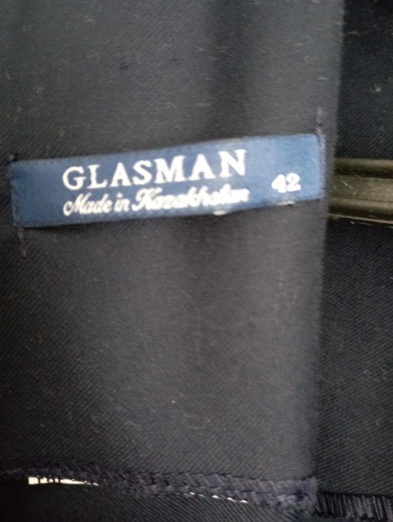 Новый Сарафан школьный новый темно синего цвета фирмы glasman