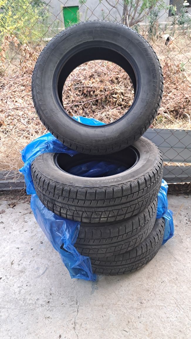 Зимние шины Bridgestone Blizzak
