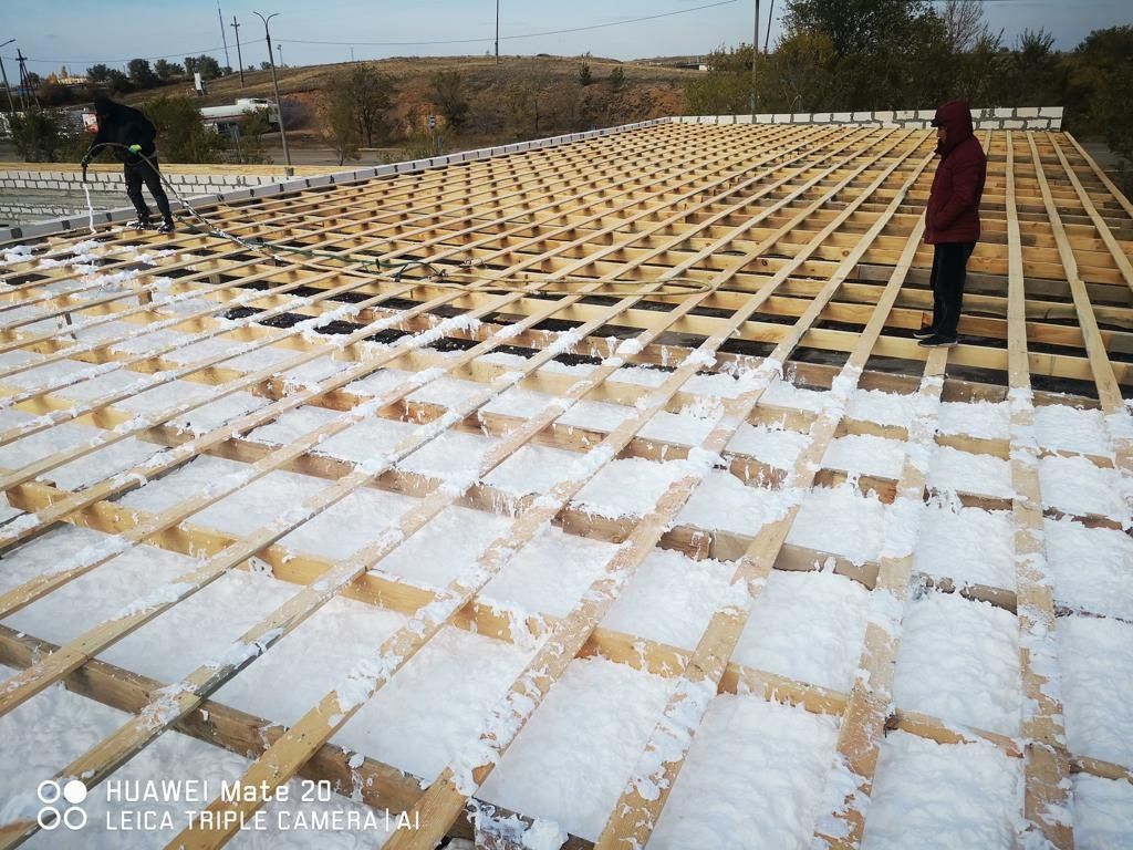 Пеноизол утепление крыш стен Термошов мансард утепление