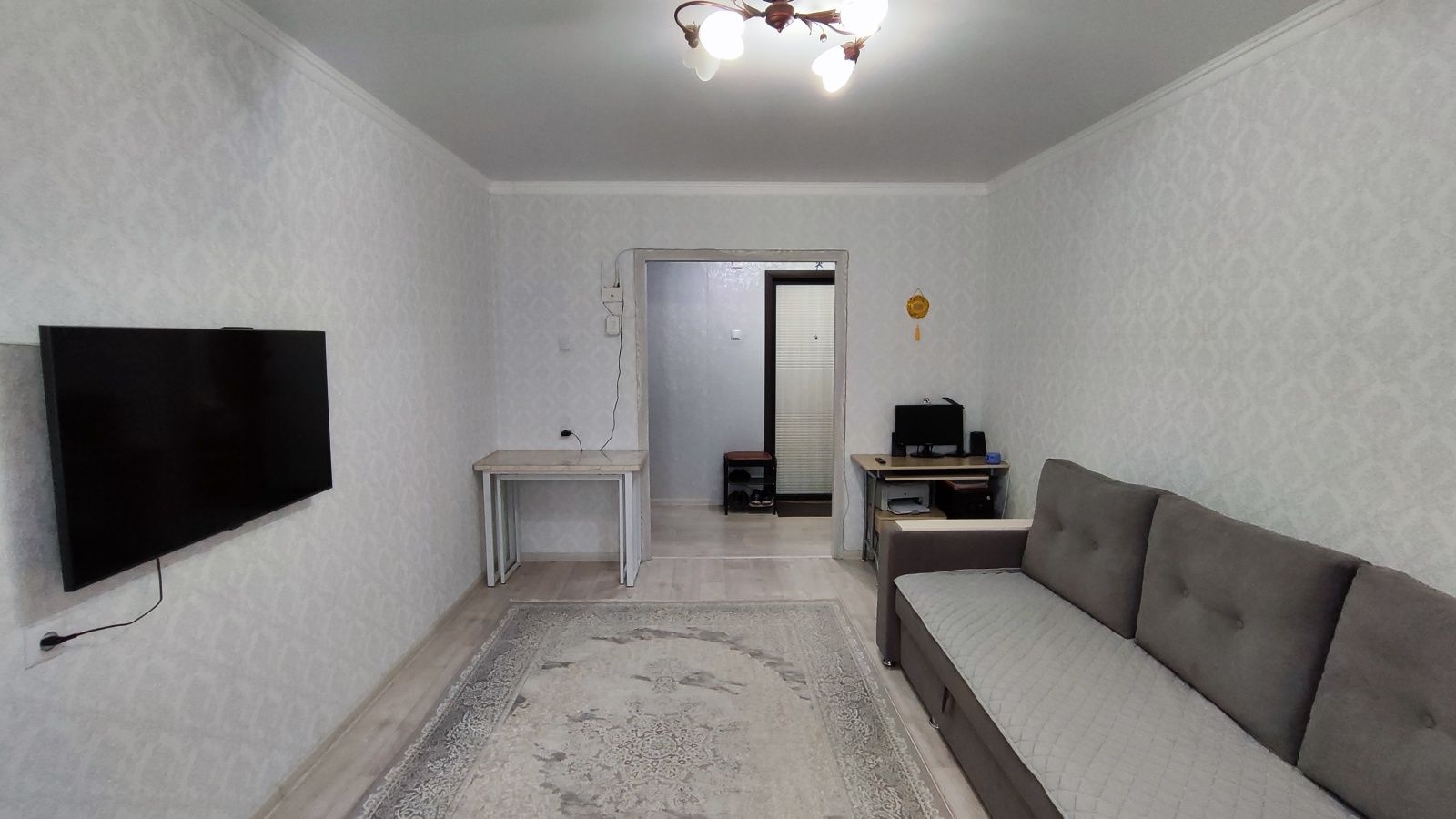 Продам квартиру в село  Красный  Яр. По адресу Новосёлов 16
