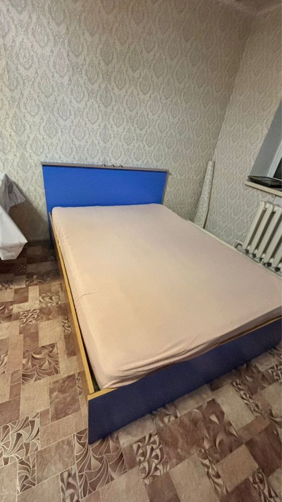 Кровать двухспальная