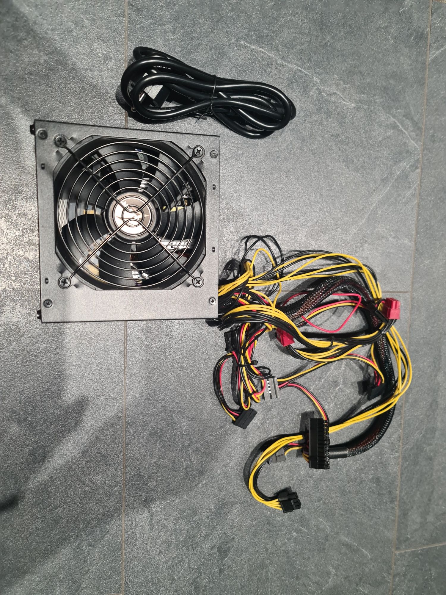 Блок питания zalman  wattbit 600 w 83 plus