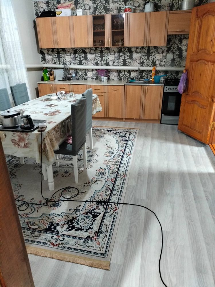 Продается дом с участком большой.